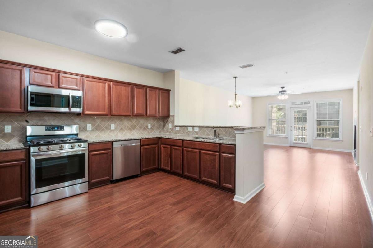 4805 Village Way Smyrna - Photo 11