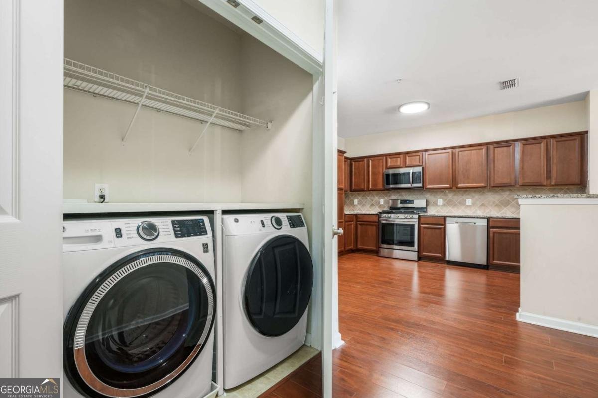 4805 Village Way Smyrna - Photo 6
