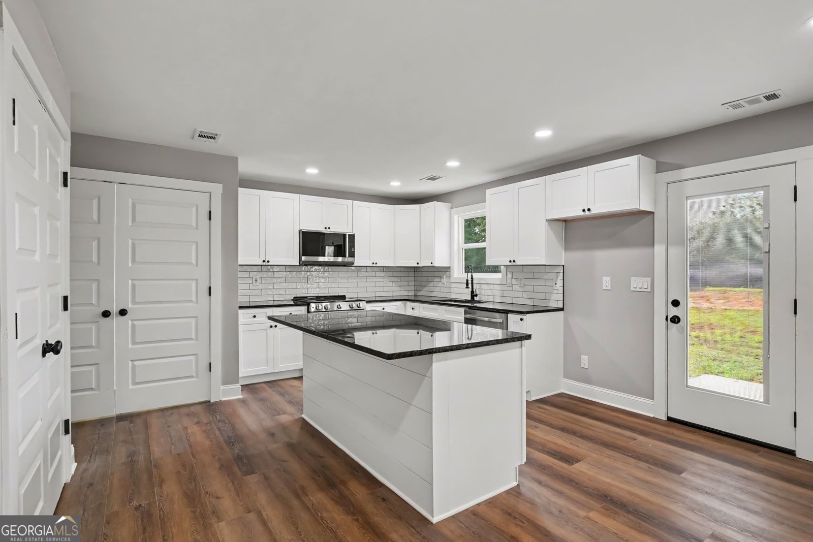 520 Vineyard Road Griffin - Photo 12