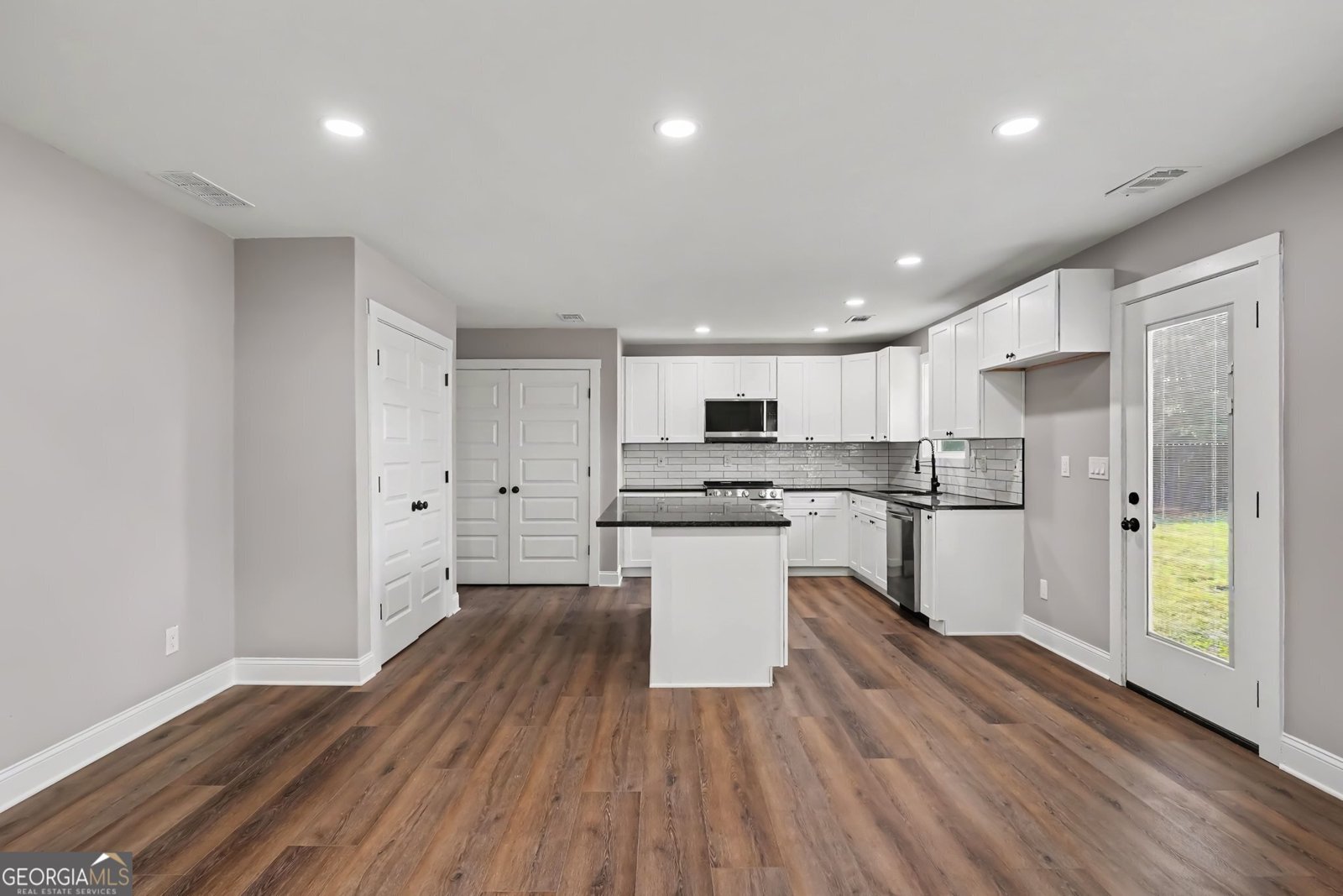 520 Vineyard Road Griffin - Photo 9