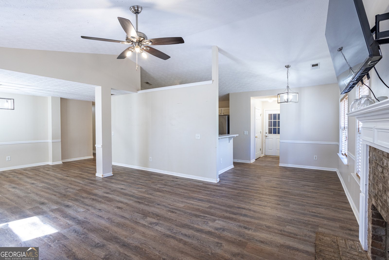 305 Bradford Court Auburn - Photo 7