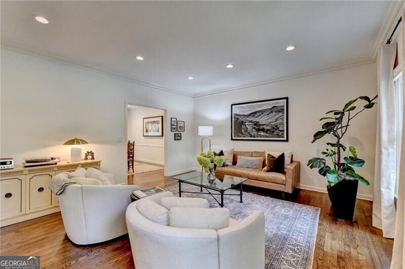 585 Cambridge Way Sandy Springs - Photo 10