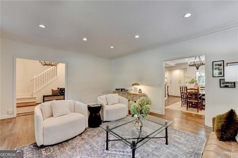 585 Cambridge Way Sandy Springs - Photo 12