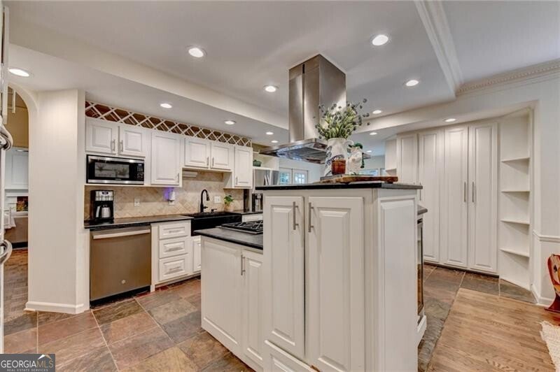 585 Cambridge Way Sandy Springs - Photo 18