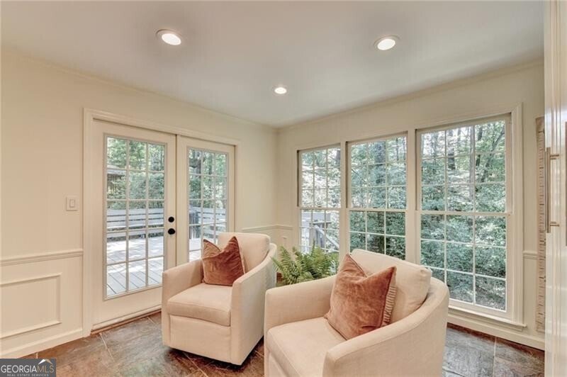 585 Cambridge Way Sandy Springs - Photo 23