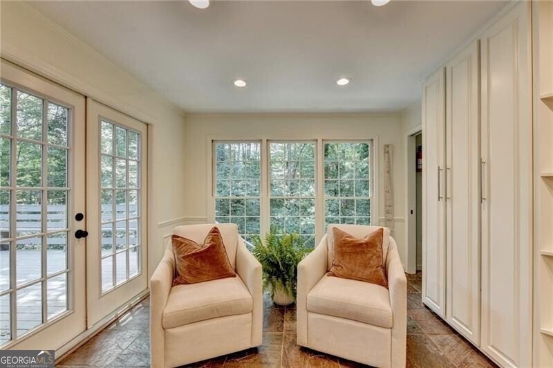 585 Cambridge Way Sandy Springs - Photo 24