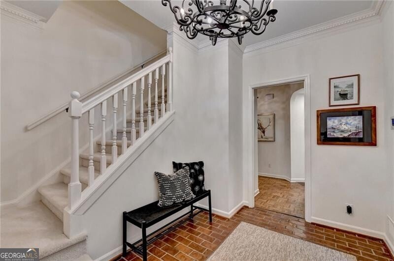 585 Cambridge Way Sandy Springs - Photo 6