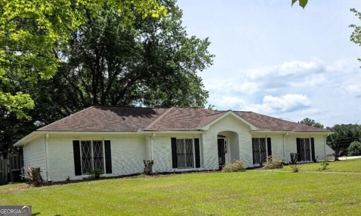 2064 Skyland Glen Drive Snellville - main photo