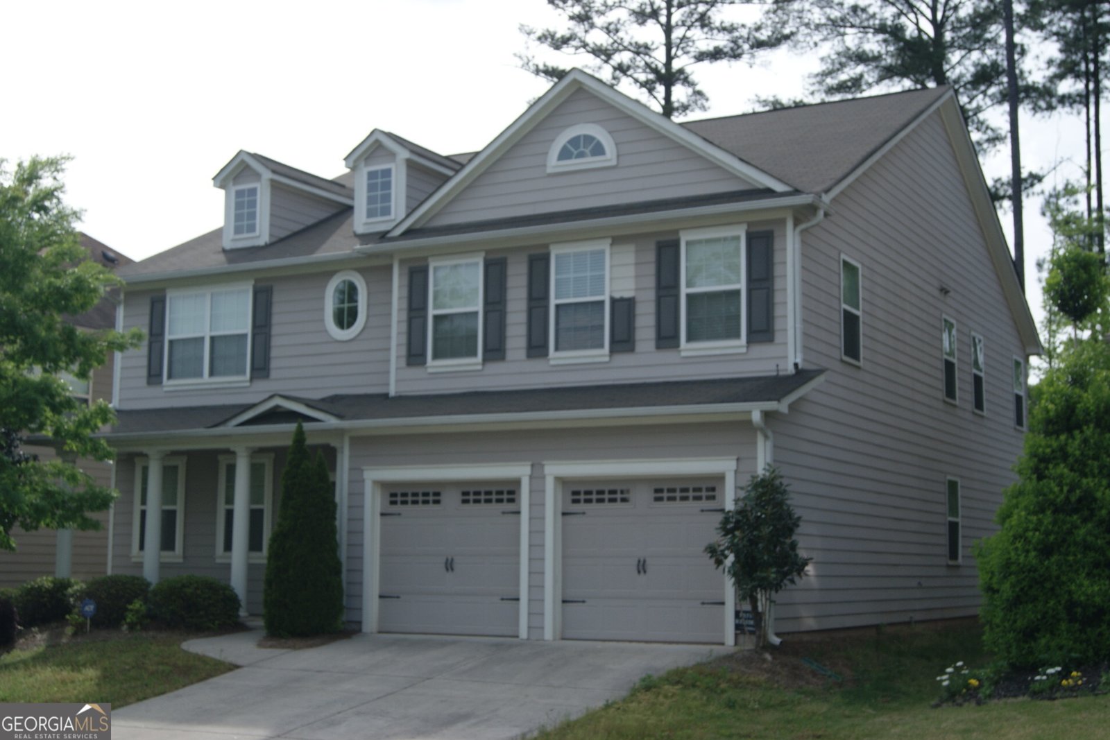 4339 Alysheba Drive Fairburn - main photo