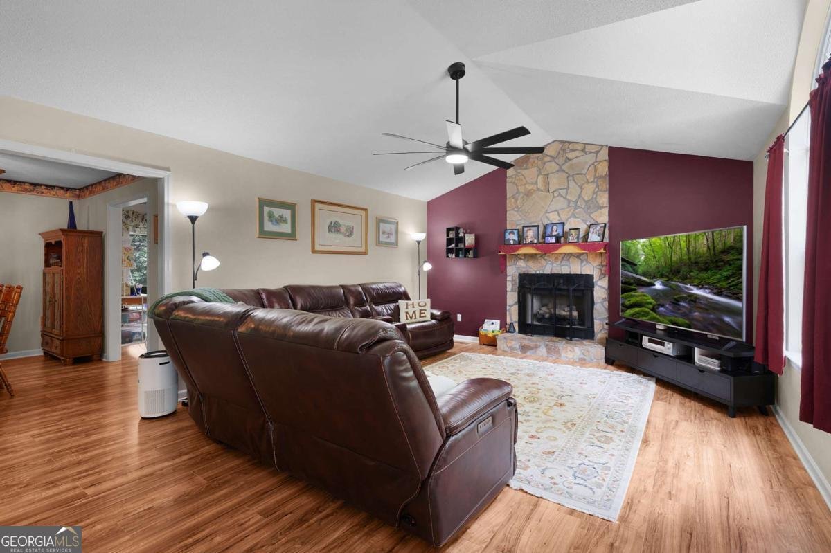 154 Honeysuckle Drive Calhoun - Photo 10