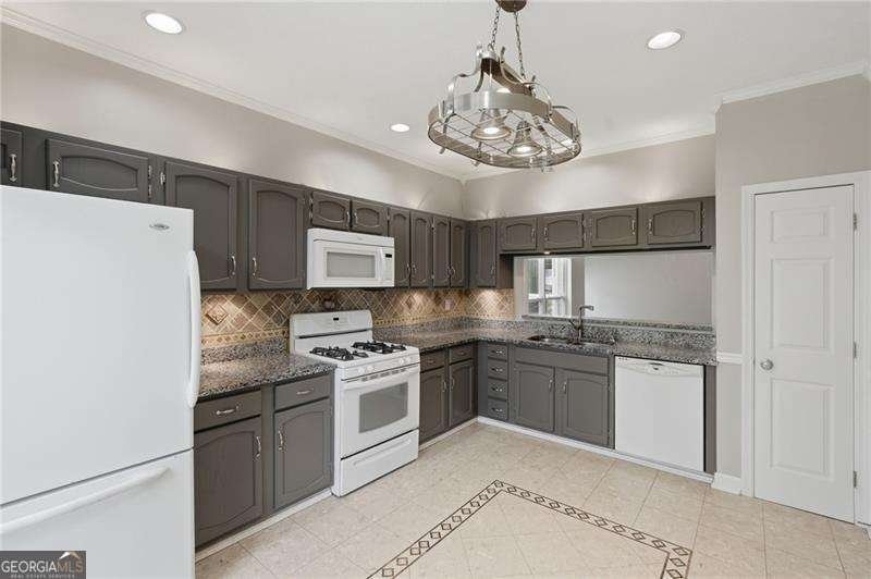 694 Shore View Lithonia - Photo 11