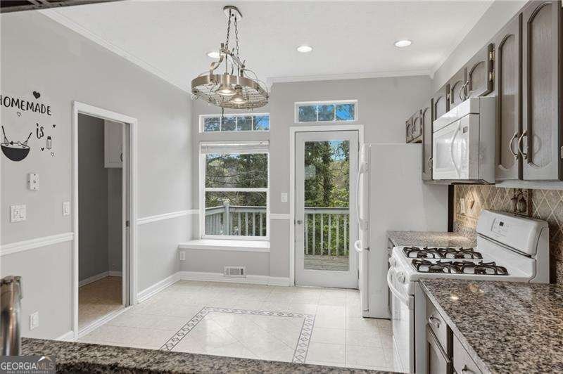 694 Shore View Lithonia - Photo 13