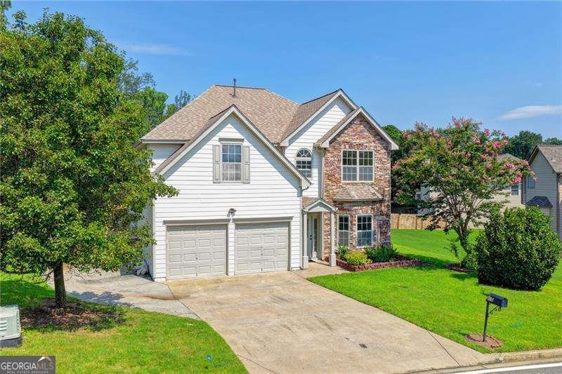 220 Nichols Drive Suwanee - main photo