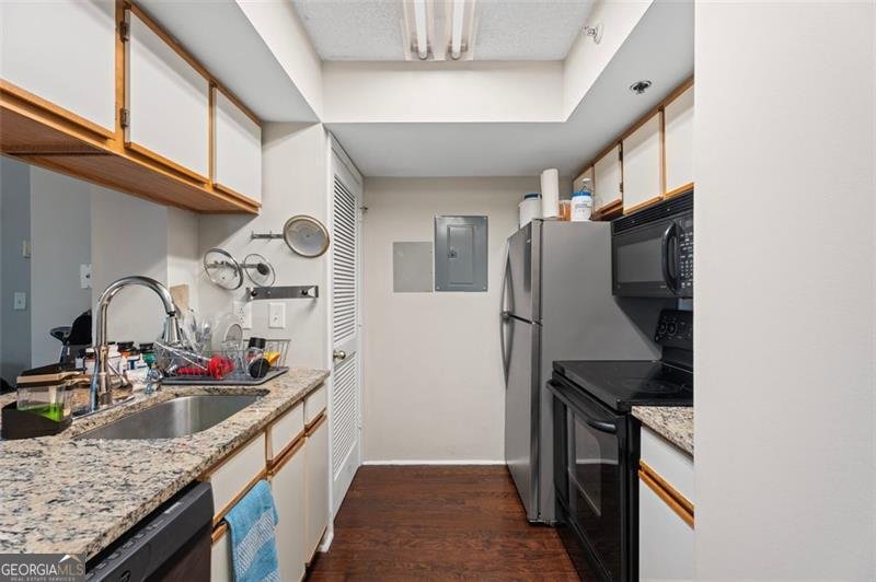 795 HAMMOND Drive Atlanta - Photo 6