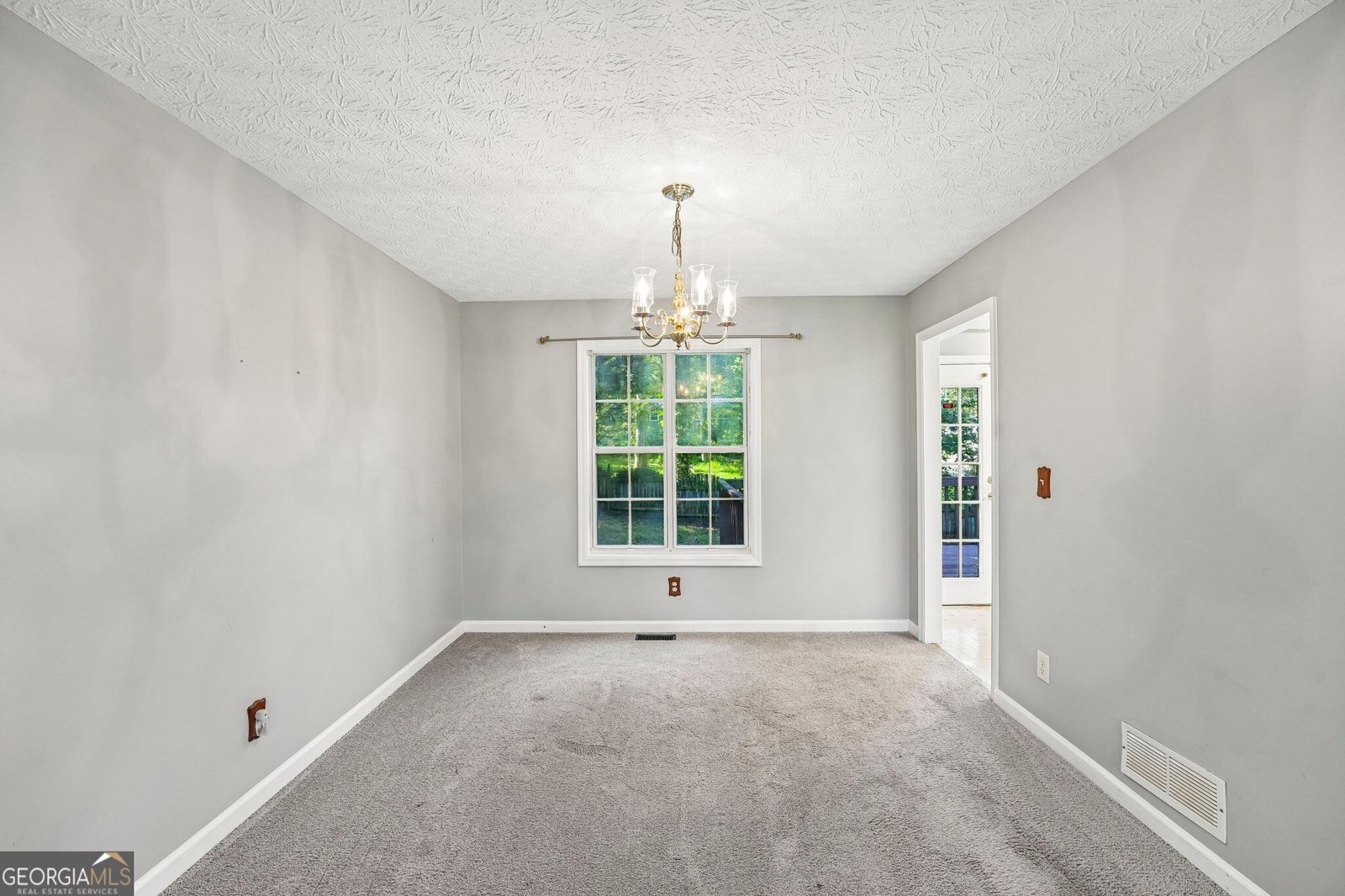 143 Hartwood Drive Woodstock - Photo 15