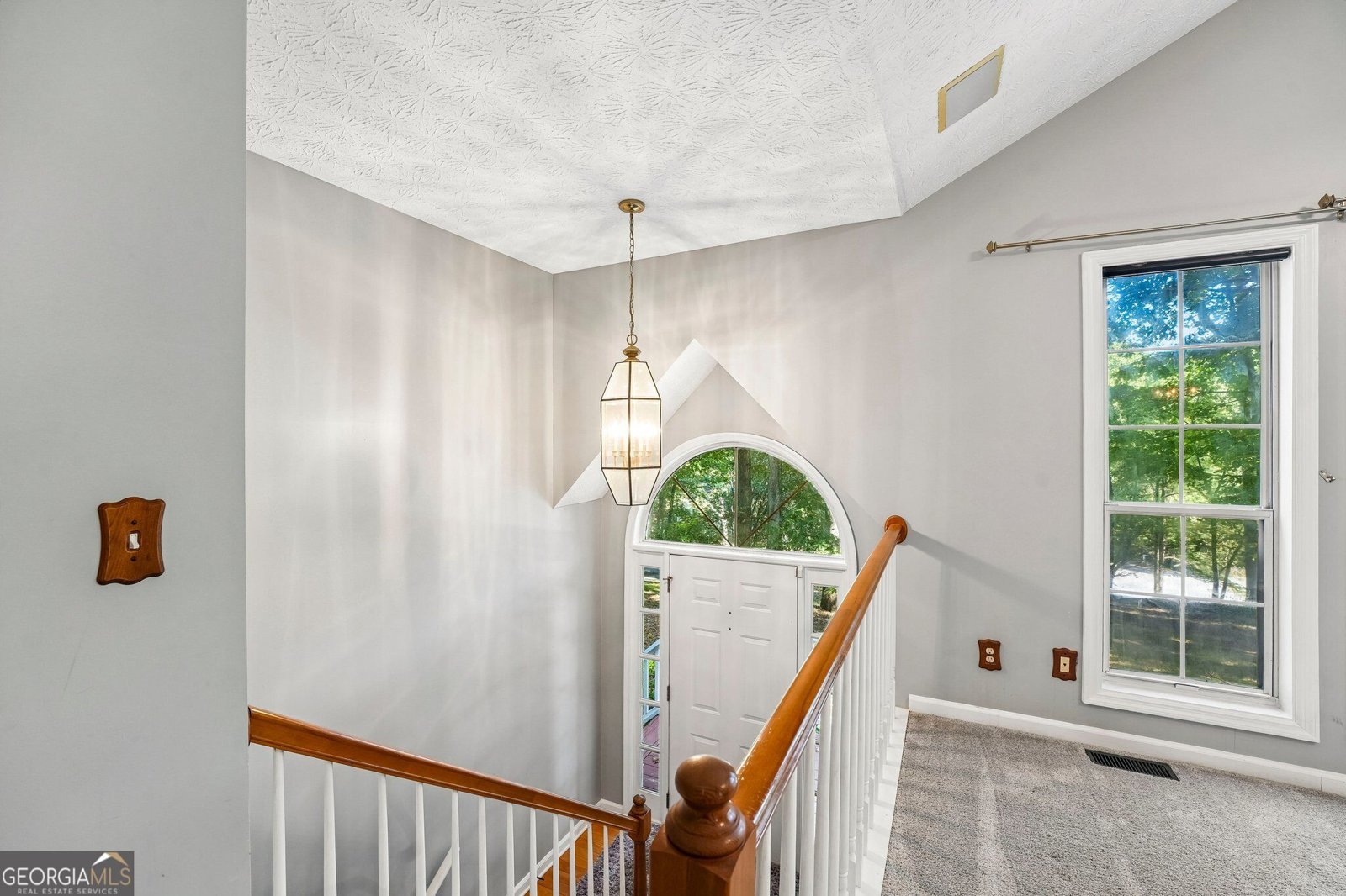 143 Hartwood Drive Woodstock - Photo 6