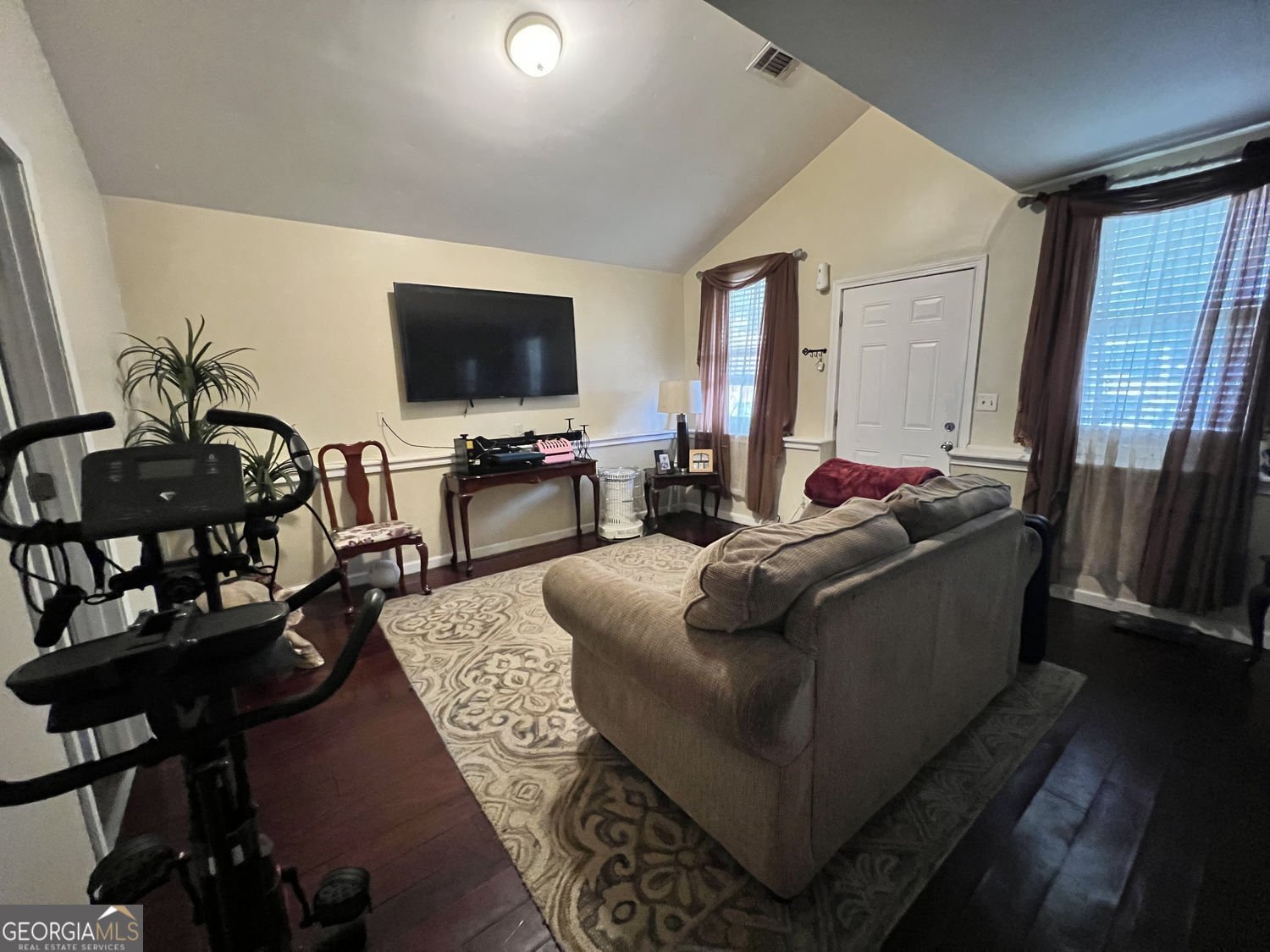 Photo 4