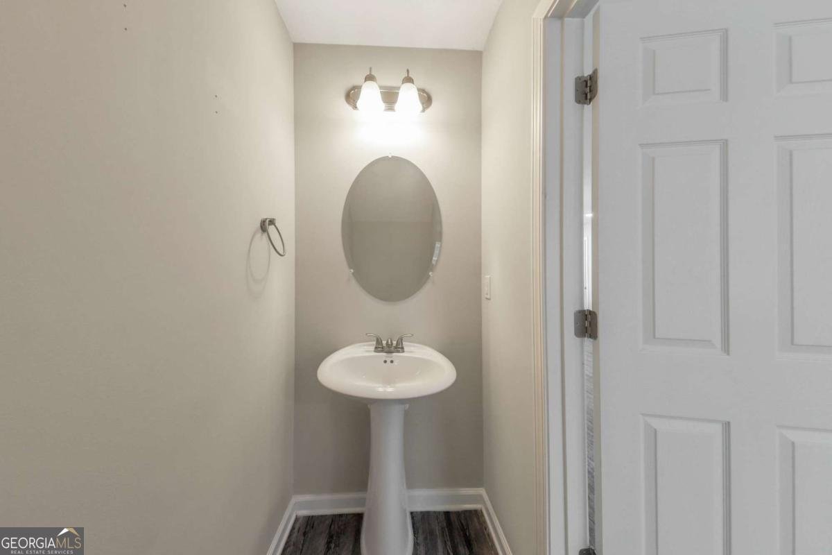 4431 Pinscher Street Union City - Photo 10