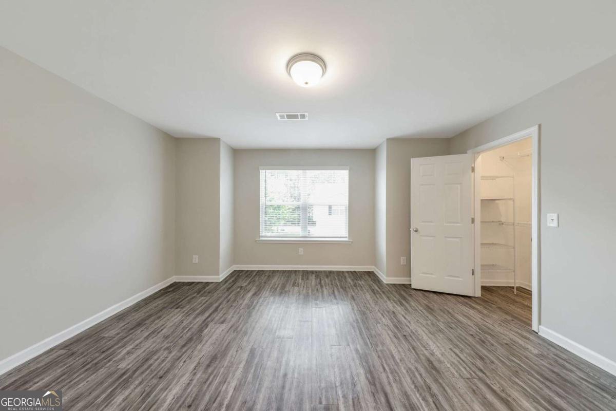 4431 Pinscher Street Union City - Photo 11