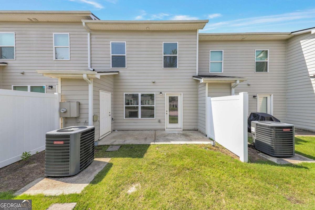 4431 Pinscher Street Union City - Photo 23