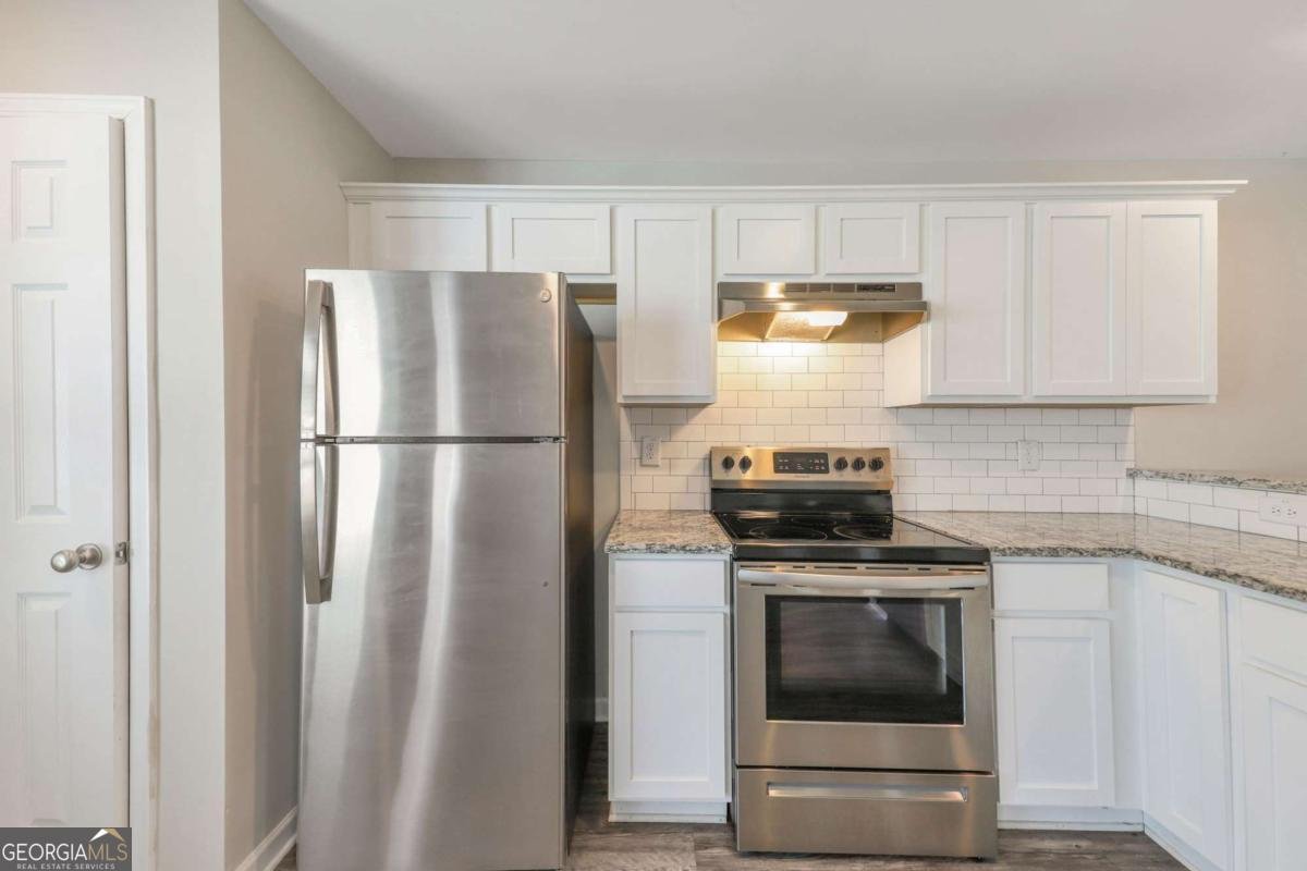 4431 Pinscher Street Union City - Photo 6