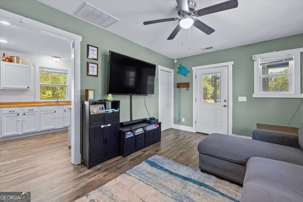204 Ash Street Springfield - Photo 8