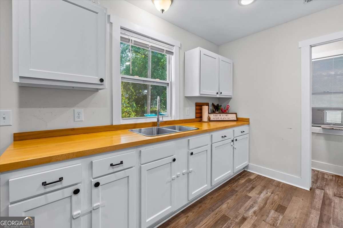 204 Ash Street Springfield - Photo 9