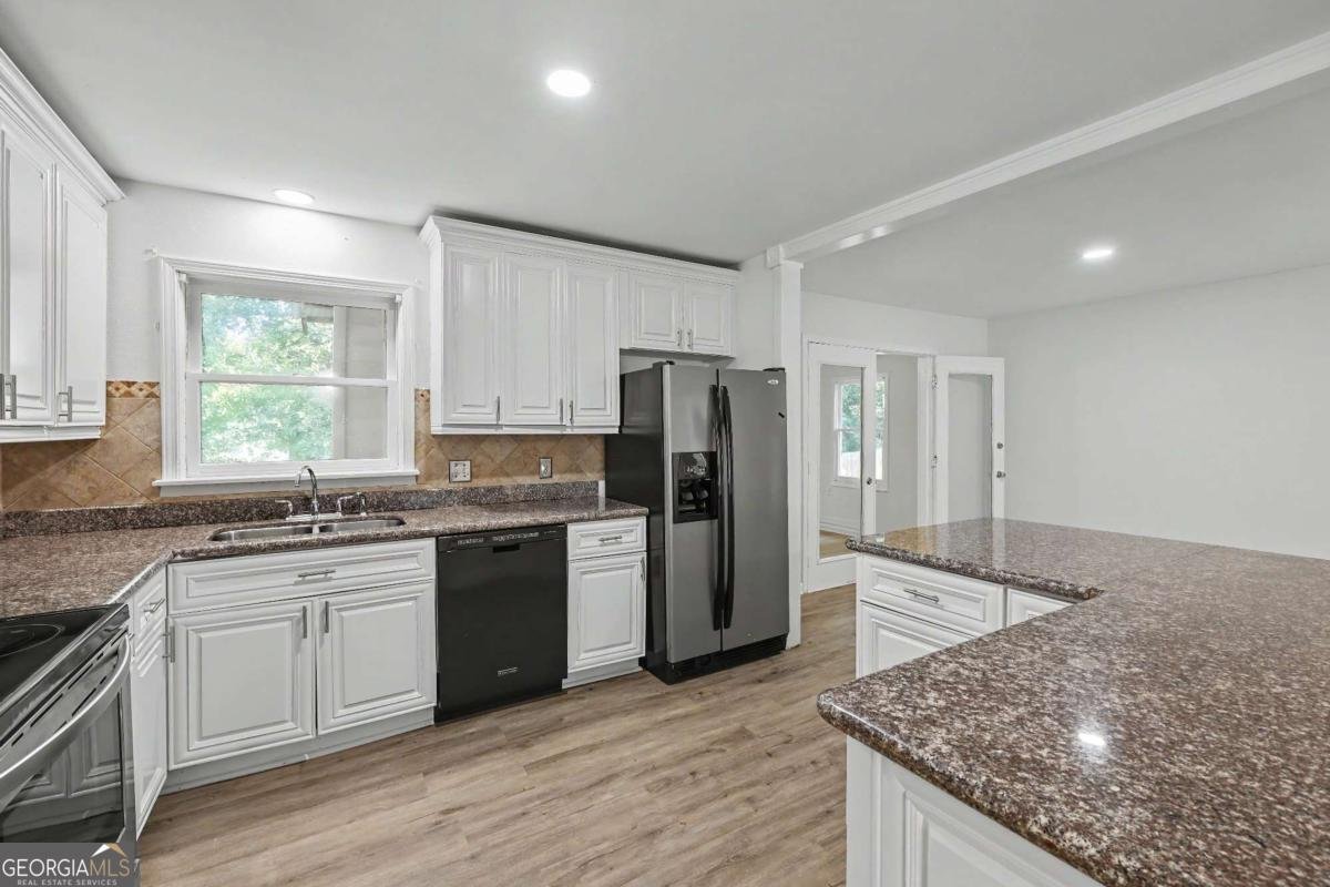 3909 Valley Brook Road Snellville - Photo 16