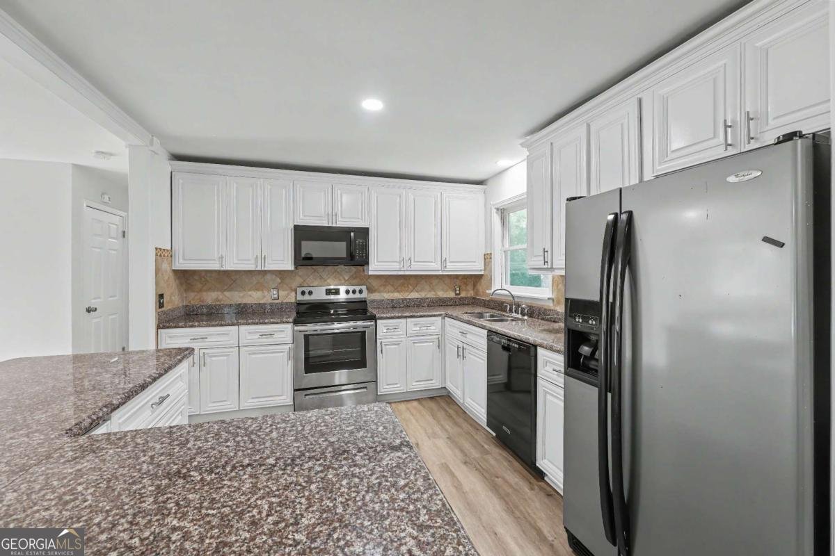 3909 Valley Brook Road Snellville - Photo 17