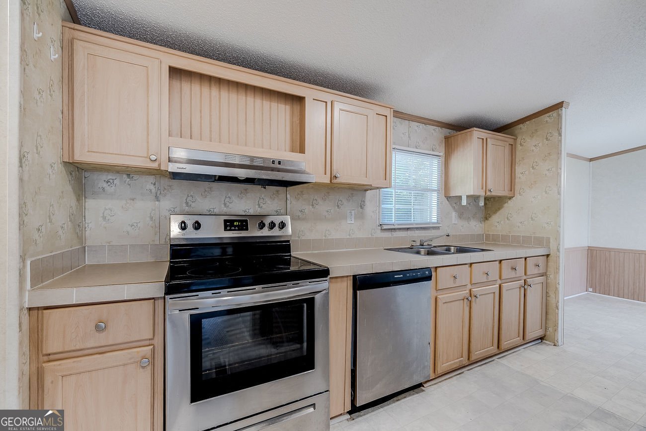 437 Burkhalter Circle Claxton - Photo 7