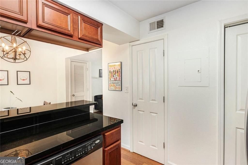 6940 Roswell Road Atlanta - Photo 11