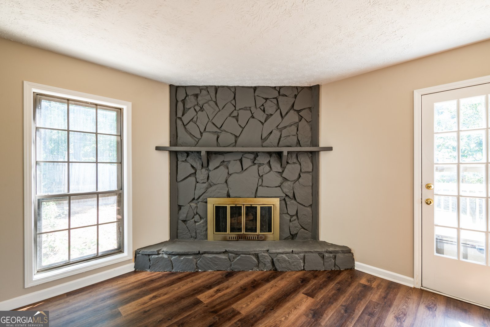 998 Ascot Court Riverdale - Photo 10