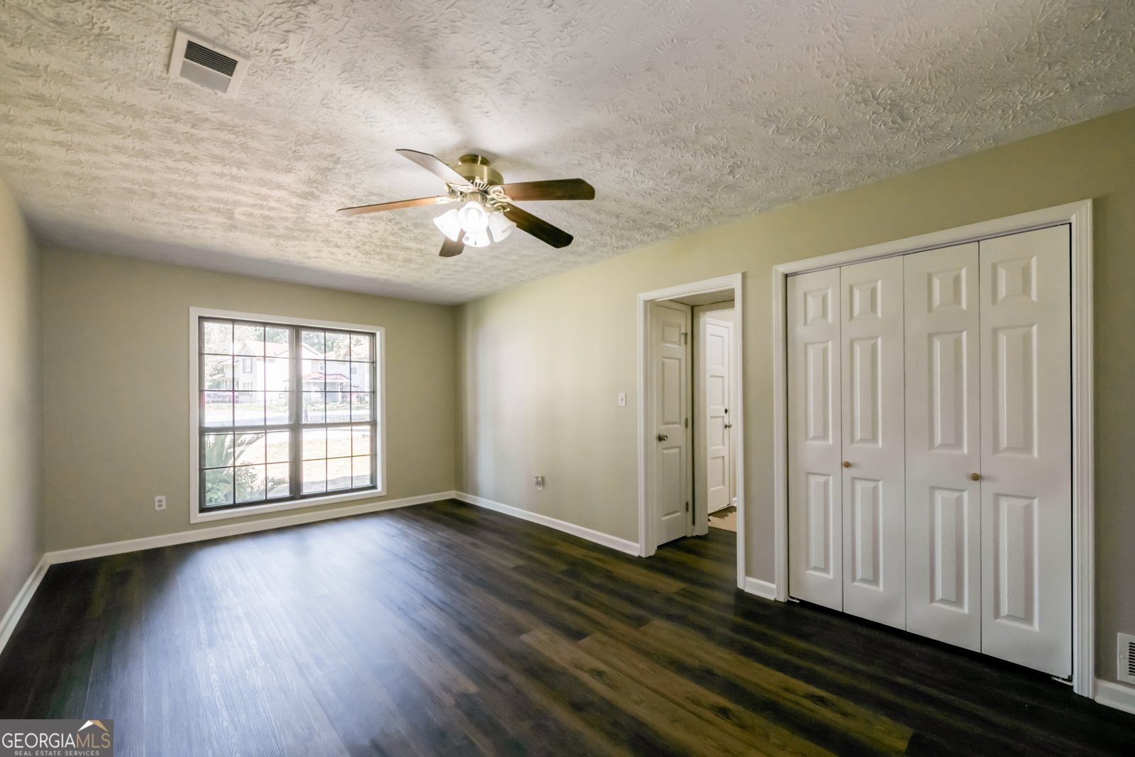 998 Ascot Court Riverdale - Photo 8