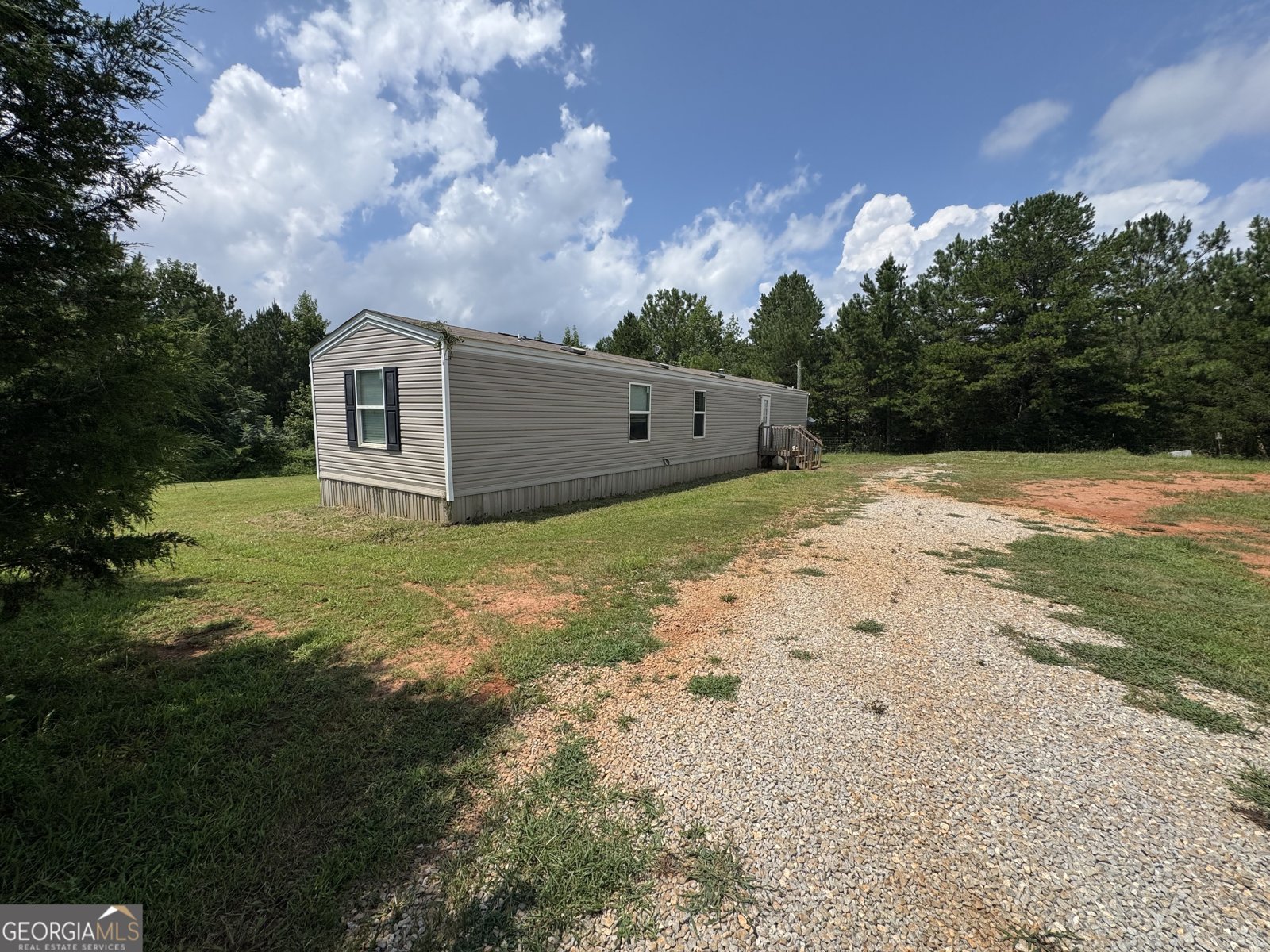 330 Edgewater Lane Hartwell - main photo