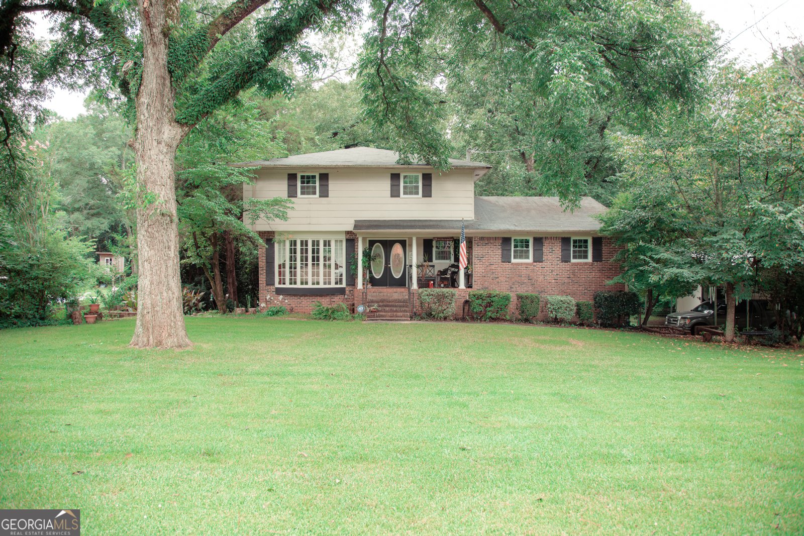 921 Crystal Drive Thomaston - main photo