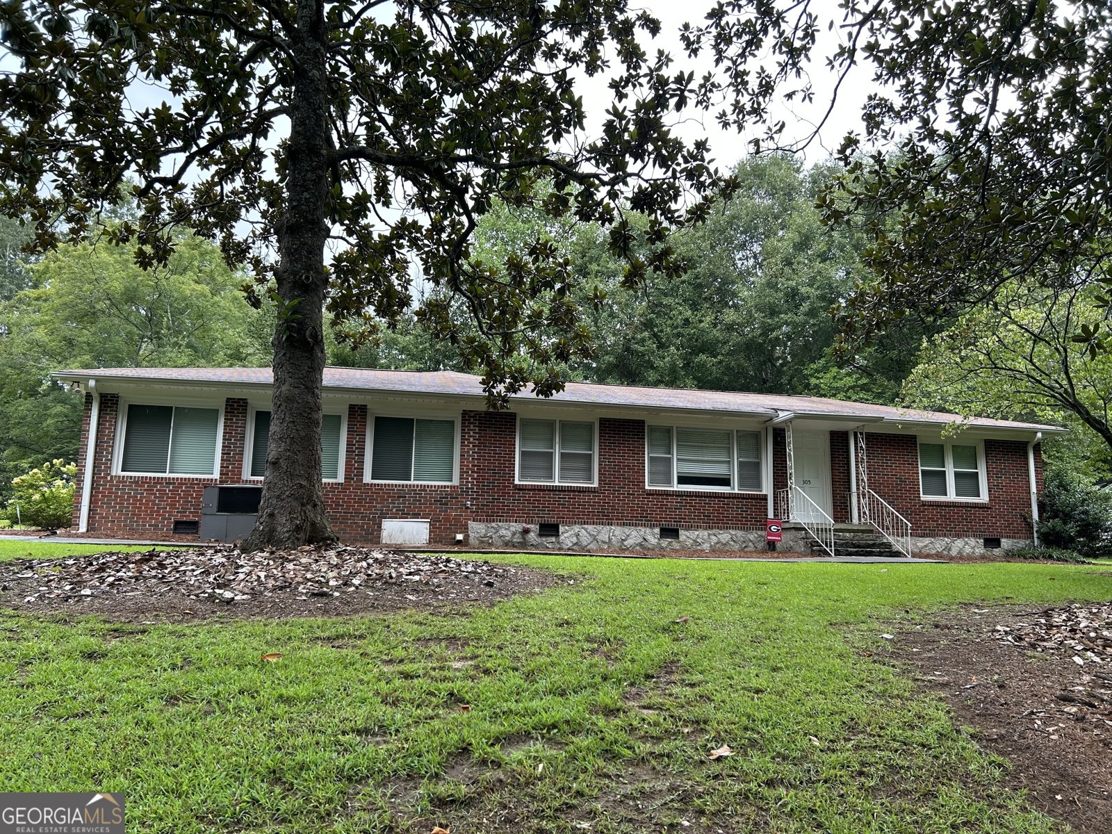 305 Oak Avenue Carrollton - main photo