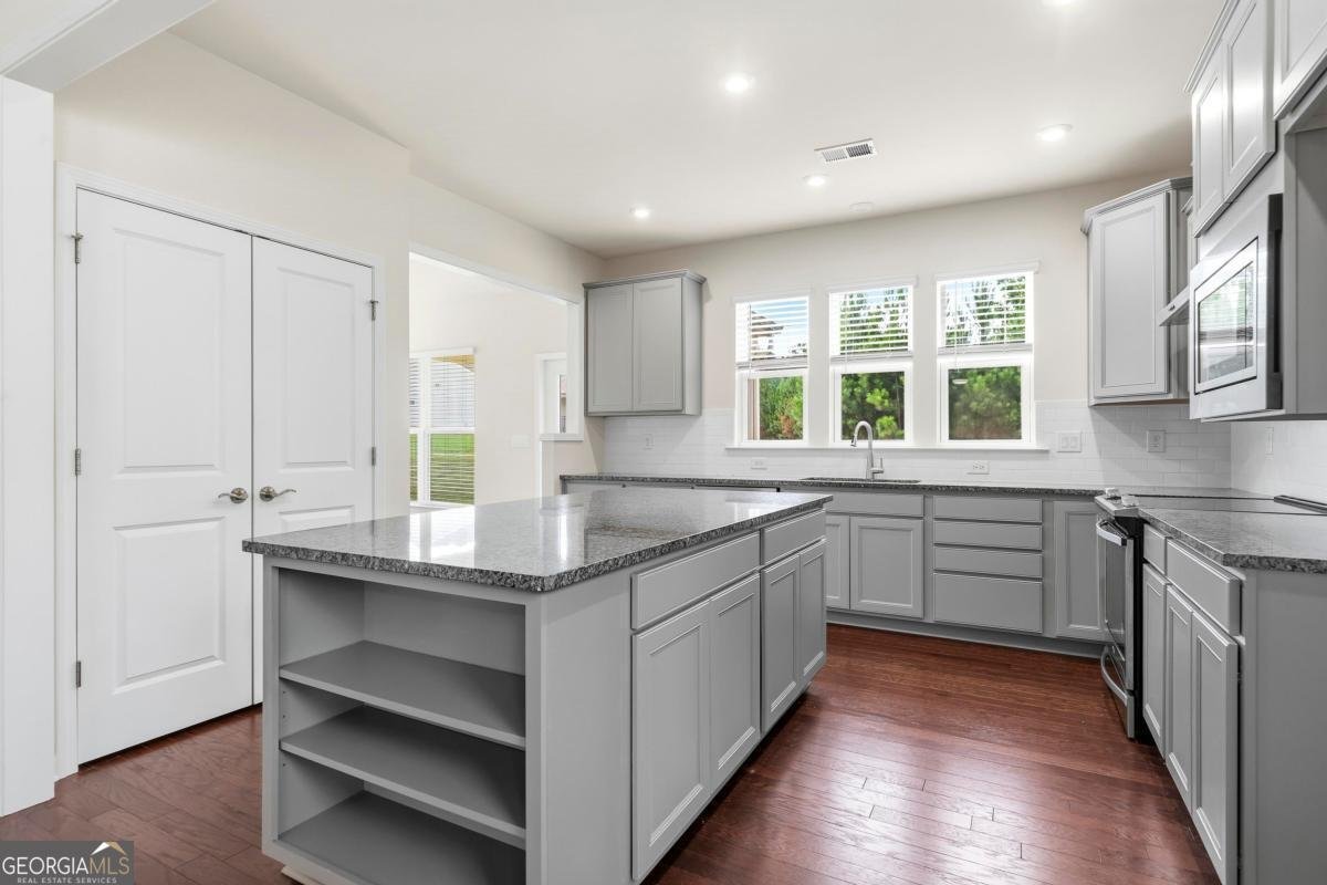 1141 Southern Pine Road Greensboro - Photo 15