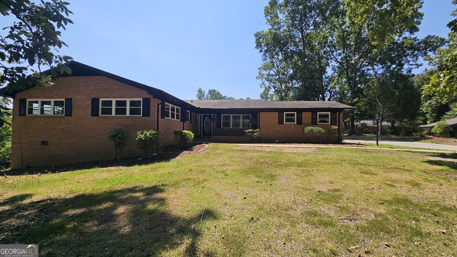 1305 Dana Drive Dalton - main photo
