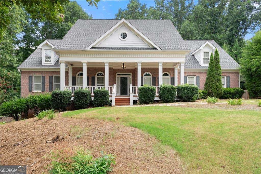5022 Oak Farm Way Flowery Branch - main photo