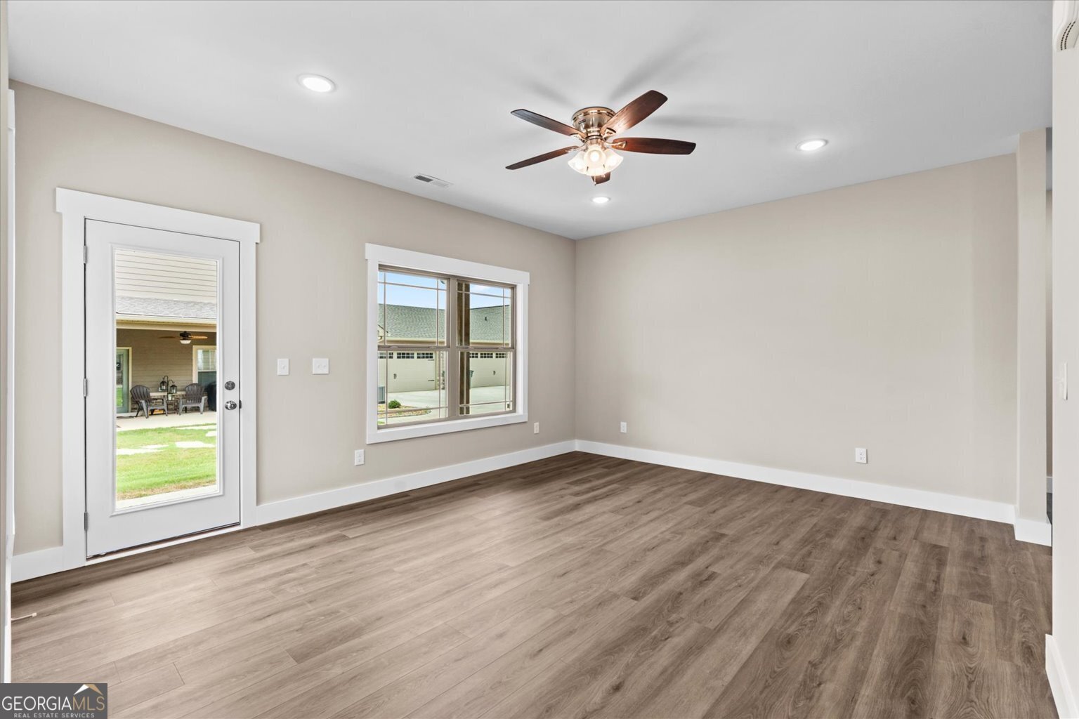 92 Maddox Lane Chatsworth - Photo 6