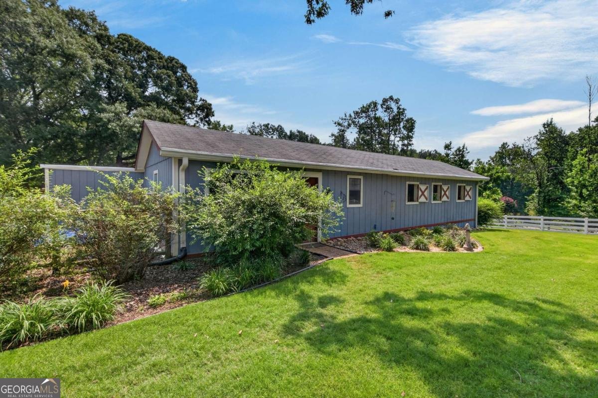 1111 Bakers Bridge Road Douglasville - Photo 52