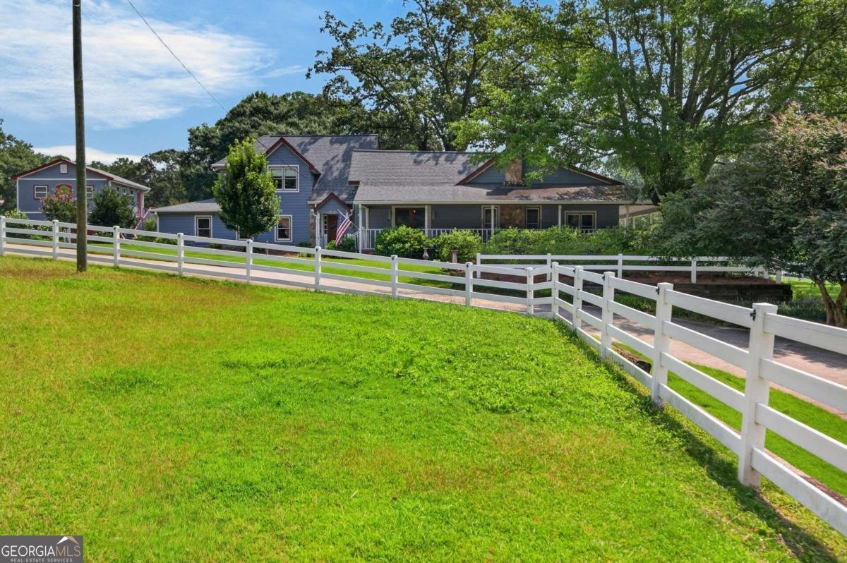 1111 Bakers Bridge Road Douglasville - Photo 7