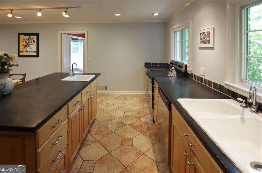 2037 Desmond Drive Decatur - Photo 15