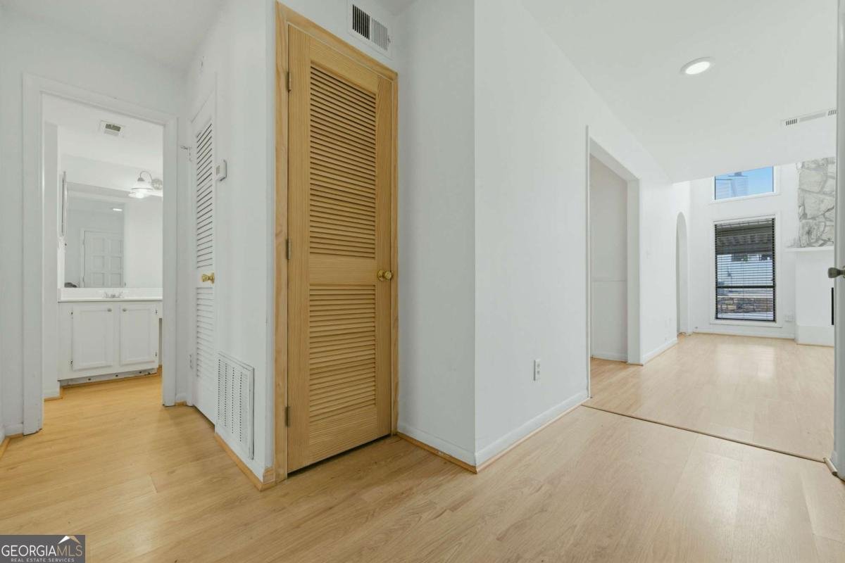 605 Serramonte Drive Marietta - Photo 9