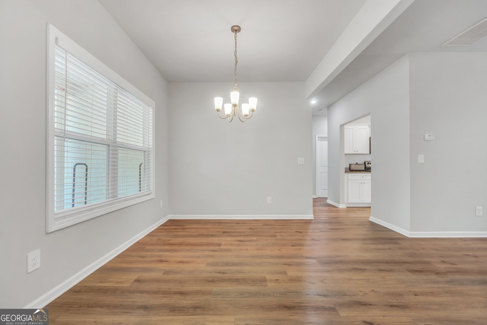 534 Giles Road Forsyth - Photo 7