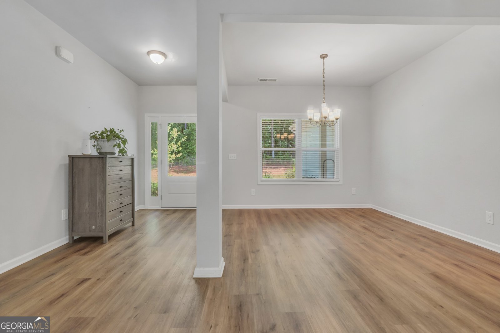 534 Giles Road Forsyth - Photo 9