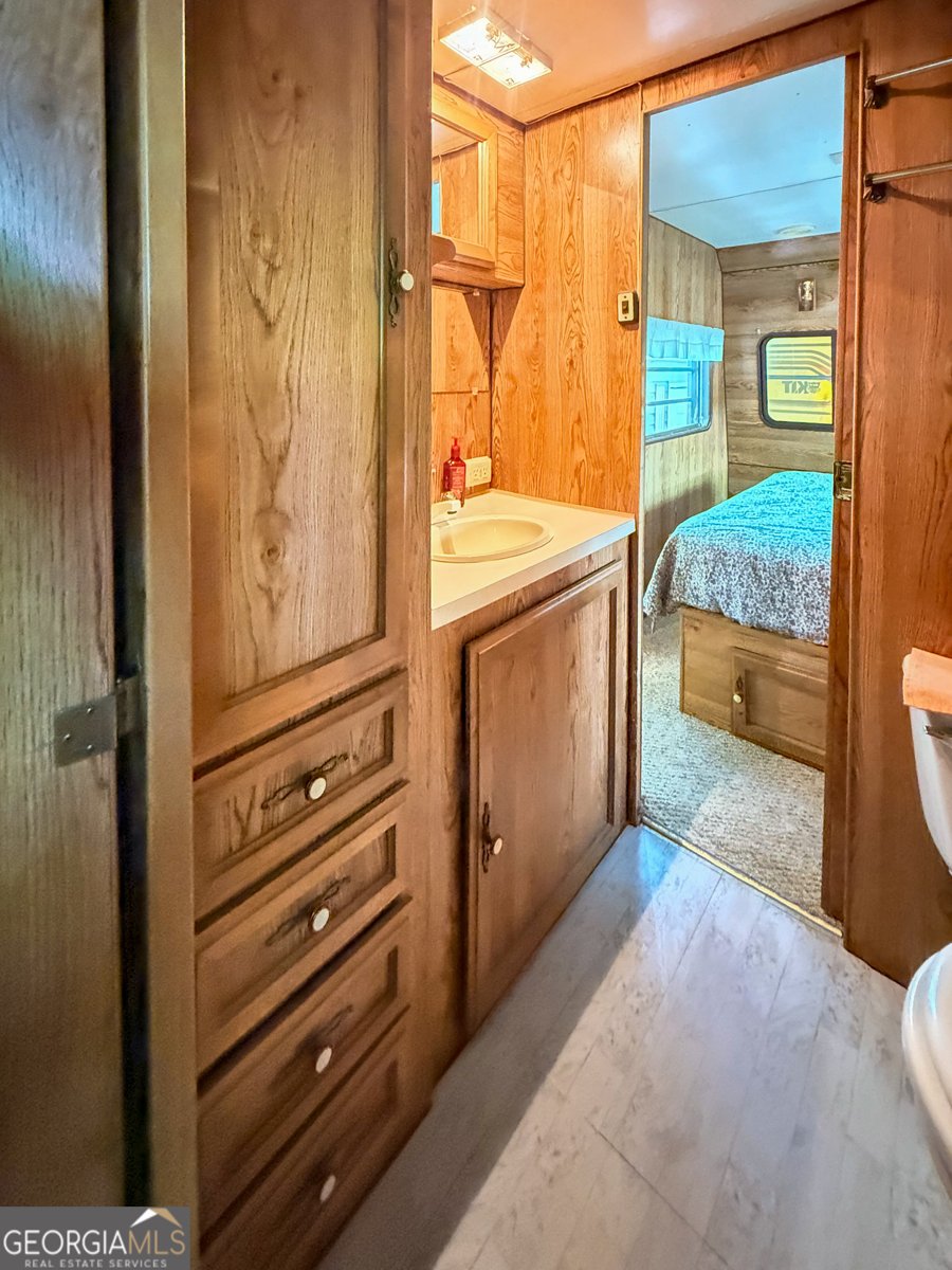 51 Mountain Park Boulevard Cleveland - Photo 12