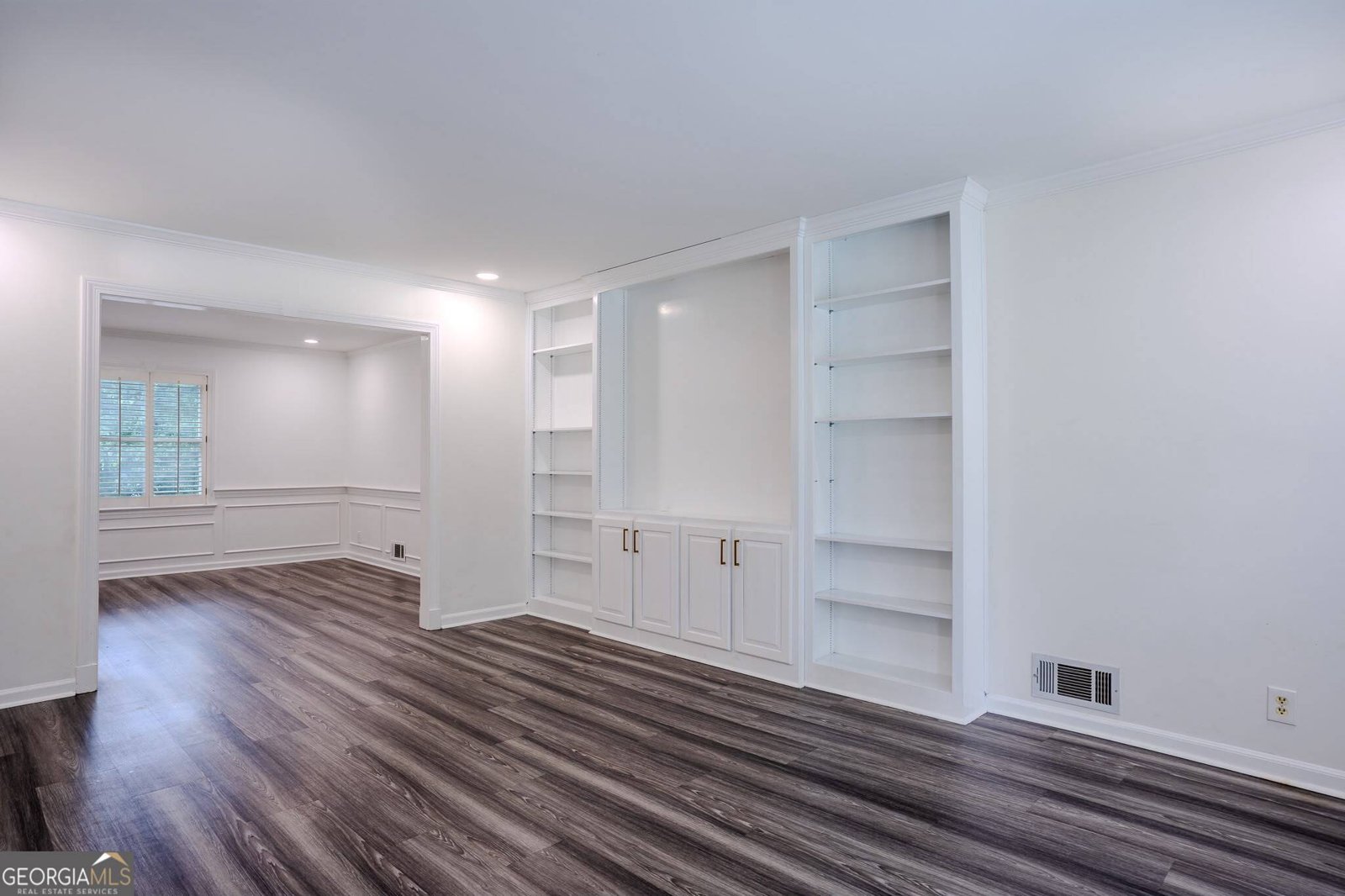 557 Daisy Nash Drive Lilburn - Photo 7