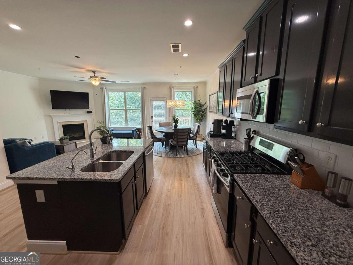 379 Cherryhill Lane Woodstock - Photo 6
