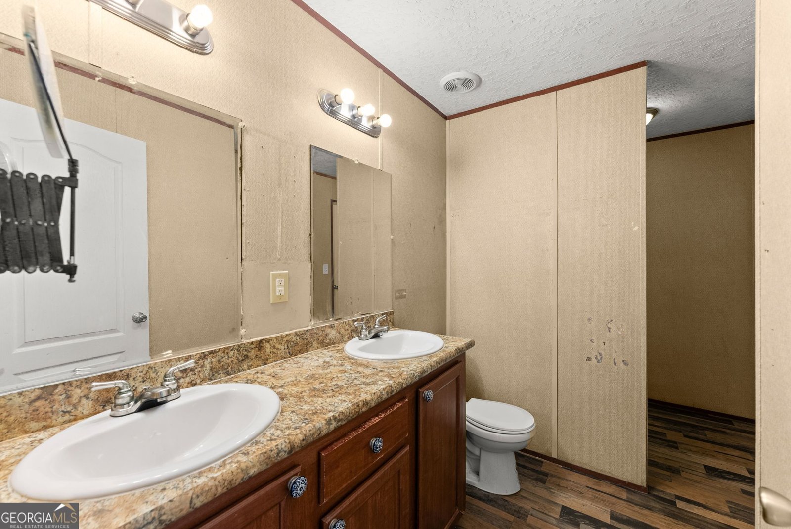 277 Yates Street Cornelia - Photo 21
